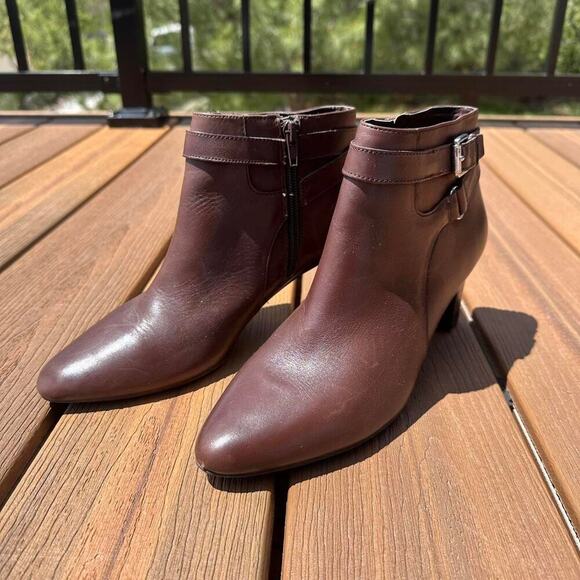 Lauren Ralph Lauren Brown Leather Ankle Booties Pointed Toe Buckle 8B Minimalist - Picture 6 of 7